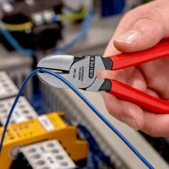 Knipex 70 01 160 Diagonal Side Cutter Pliers (Snips) 160mm -FACOM SHOP 70 01 160 2 scaled 1