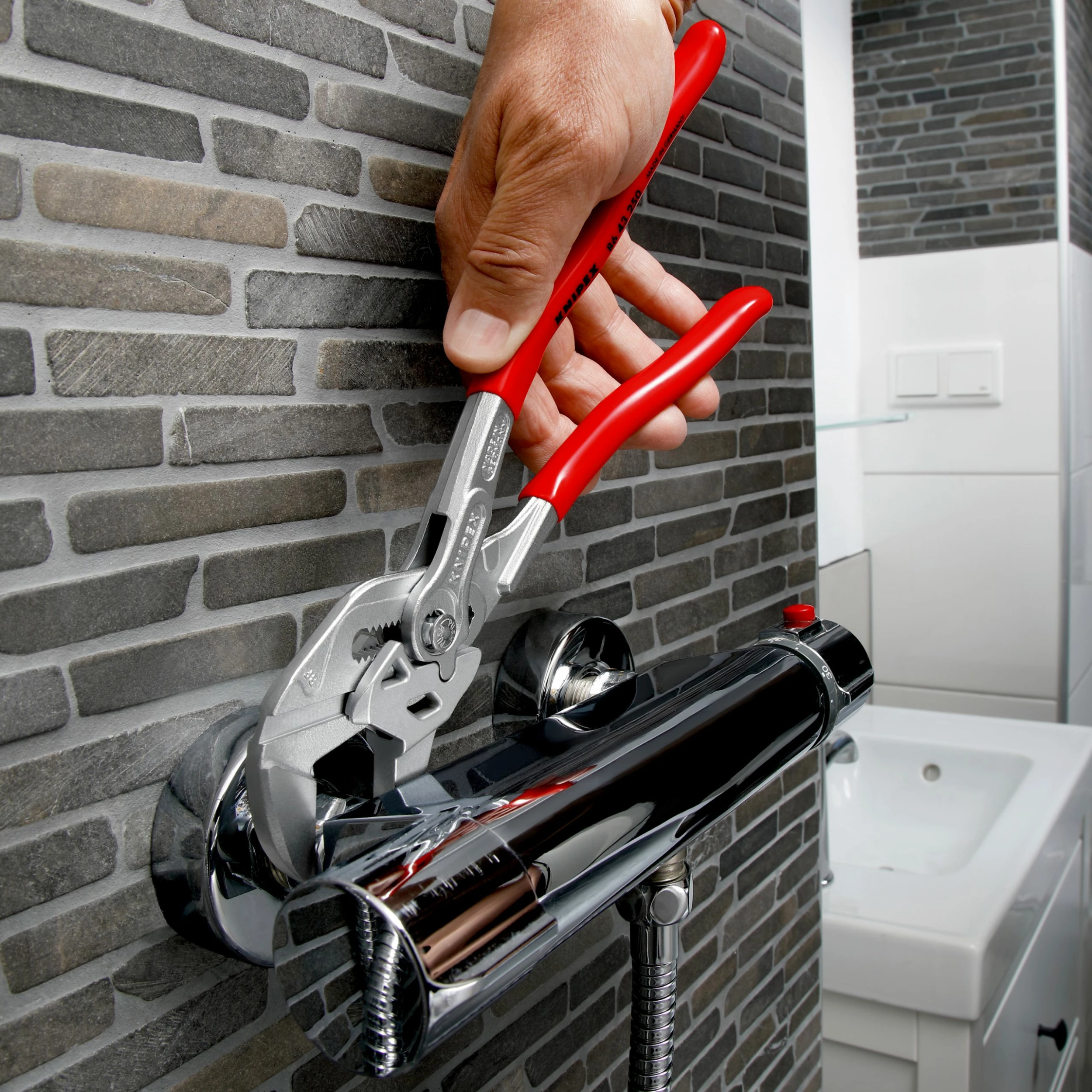 Knipex 86 43 250 Lock Button Waterpump Slip Joint Pliers Angled Handle 250mm (46mm Capacity) 2 Knipex 86 43 250 Lock Button Waterpump Slip Joint Pliers Angled Handle 250mm (46mm Capacity) - Image 2